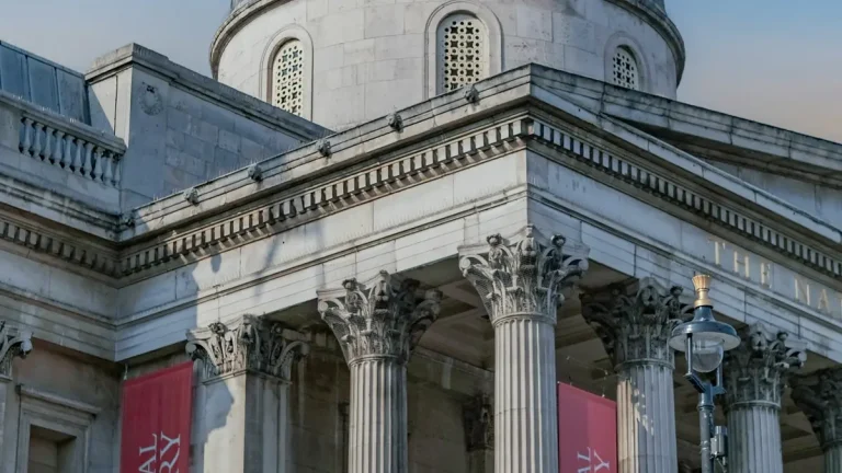 Corinthian columns and stone dome on the National Gallery exterior in Trafalgar Square