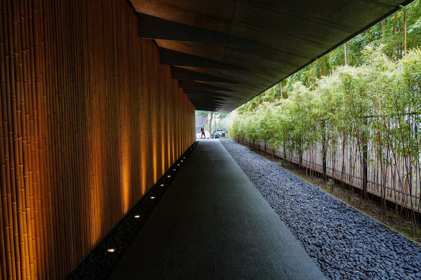 A wood-and-bamboo walkway at a Tokyo museum garden