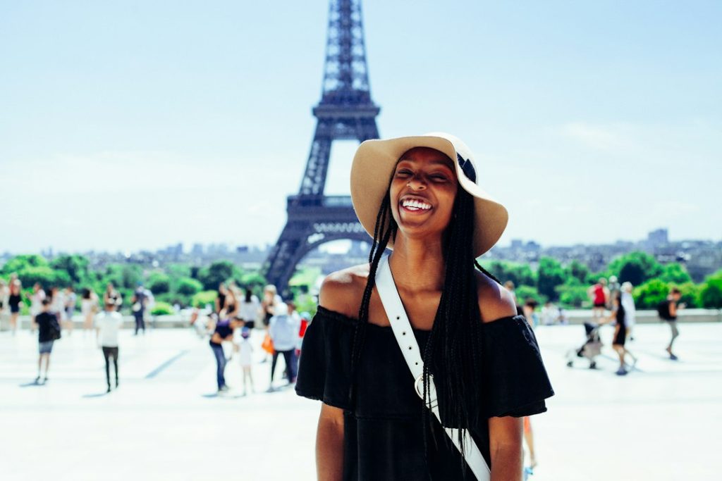 Smiles in Paris If you'd like to use this photo, please credit www.atikh.com and www.khayriyyah.com